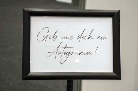 Corona-Impfzentrum in den Messehallen Hamburg