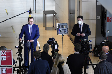 Pressestatement zur Verteilung von FFP2-Masken an Hartz-IV-Empfänger in Berlin