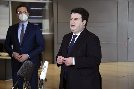 Pressestatement zur Verteilung von FFP2-Masken an Hartz-IV-Empfänger in Berlin