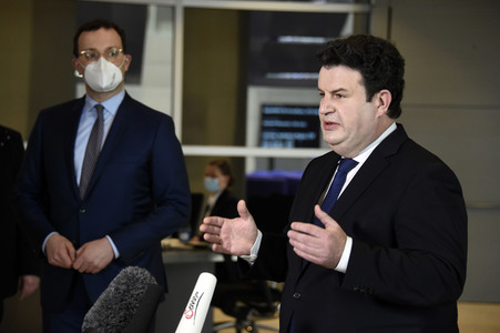 Pressestatement zur Verteilung von FFP2-Masken an Hartz-IV-Empfänger in Berlin