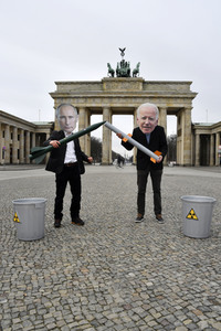 Fotoaktion 'New START-Verlängerung' in Berlin