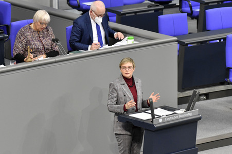 206. Sitzung des Deutschen Bundestages in Berlin