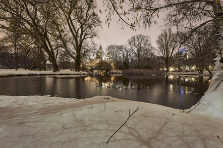 Wintermorgen im Maschpark in Hannover