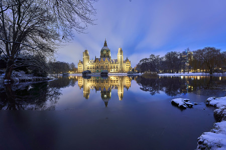 Wintermorgen im Maschpark in Hannover