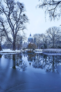 Wintermorgen im Maschpark in Hannover