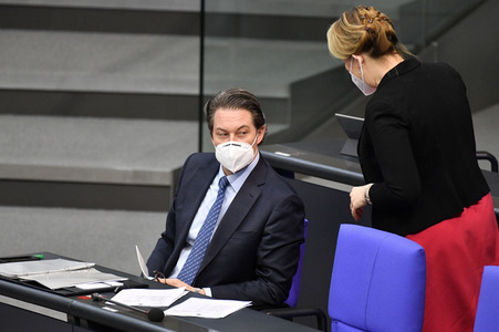 207. Sitzung des Deutschen Bundestages in Berlin