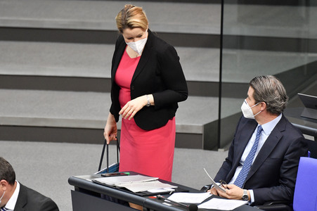 207. Sitzung des Deutschen Bundestages in Berlin