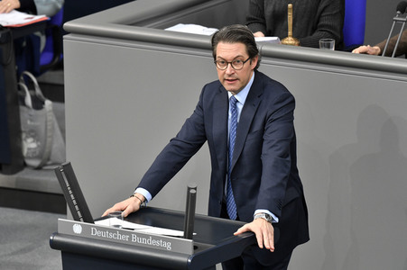 207. Sitzung des Deutschen Bundestages in Berlin