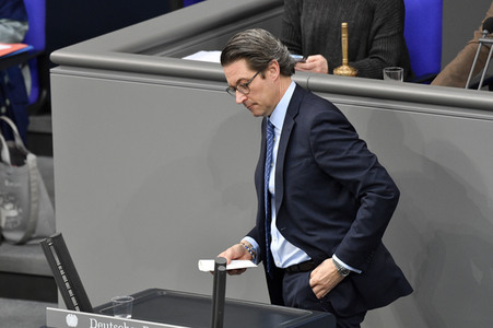 207. Sitzung des Deutschen Bundestages in Berlin