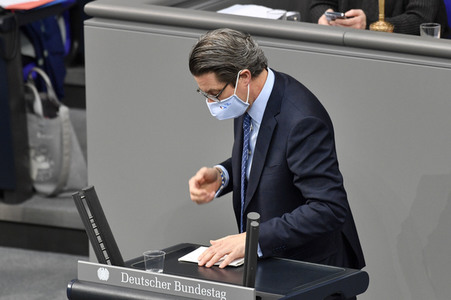 207. Sitzung des Deutschen Bundestages in Berlin