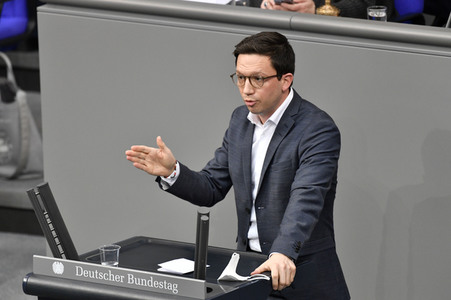 207. Sitzung des Deutschen Bundestages in Berlin