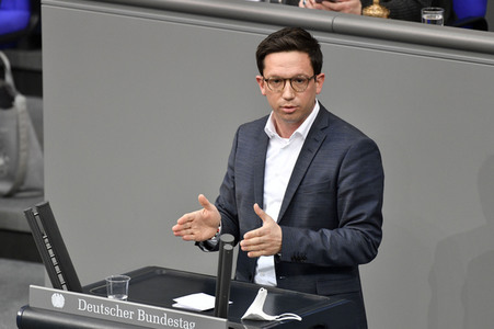 207. Sitzung des Deutschen Bundestages in Berlin