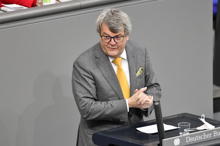 207. Sitzung des Deutschen Bundestages in Berlin