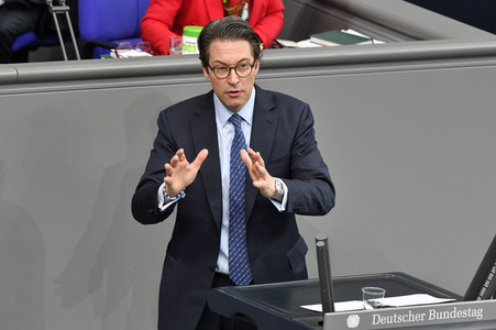 207. Sitzung des Deutschen Bundestages in Berlin