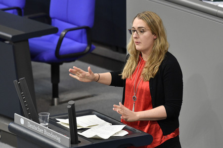 207. Sitzung des Deutschen Bundestages in Berlin