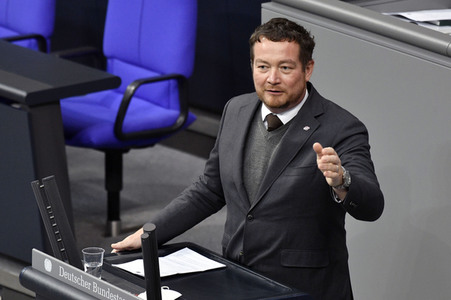 207. Sitzung des Deutschen Bundestages in Berlin