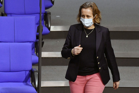 207. Sitzung des Deutschen Bundestages in Berlin