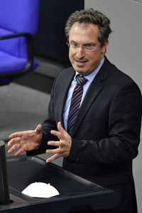 207. Sitzung des Deutschen Bundestages in Berlin