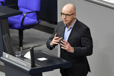 207. Sitzung des Deutschen Bundestages in Berlin