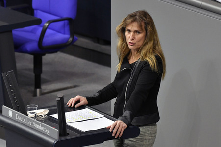 207. Sitzung des Deutschen Bundestages in Berlin