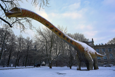 Verschneite Dinosaurier in Hannover