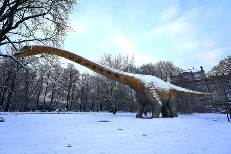 Verschneite Dinosaurier in Hannover