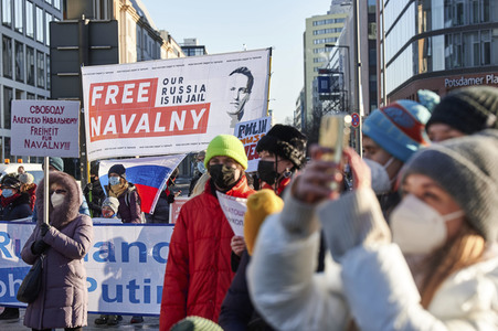 Demonstration für die Freilassung von Nawalny und gegen Putin in Berlin