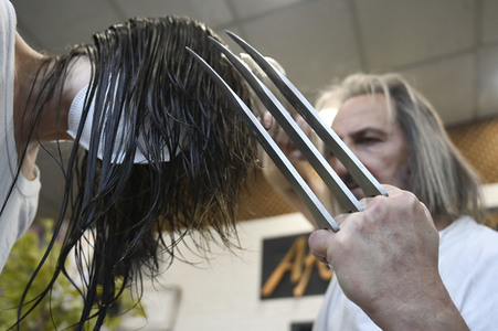 Hairdresser Alberto Olmedo in Madrid