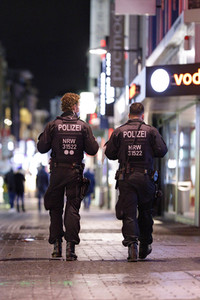 Symbolfoto Corona-Kontrolle