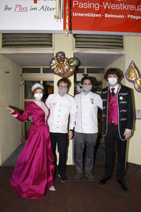 Aktion 'Fasching in der Schachtel' in München