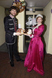 Aktion 'Fasching in der Schachtel' in München