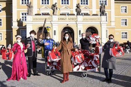 Aktion 'Fasching 2021 im Tascherl' in München
