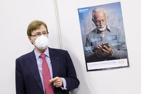 Pressekonferenz 'Kein Anschluss für Betrüger am Telefon' in Köln