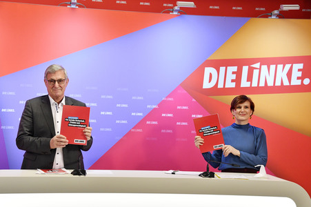 Pressekonferenz zum Wahlprogramm der Partei Die Linke in Berlin