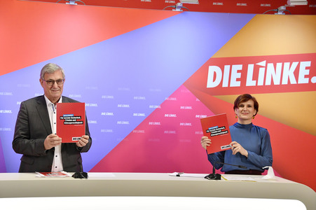 Pressekonferenz zum Wahlprogramm der Partei Die Linke in Berlin