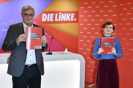 Pressekonferenz zum Wahlprogramm der Partei Die Linke in Berlin