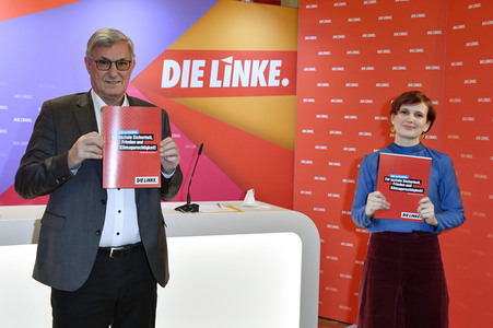 Pressekonferenz zum Wahlprogramm der Partei Die Linke in Berlin