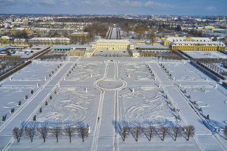 Luftbild der Herrenhäuser Gärten in Hannover
