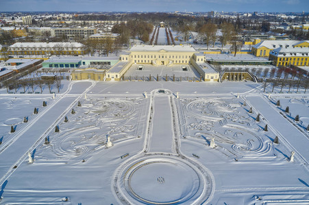 Luftbild der Herrenhäuser Gärten in Hannover
