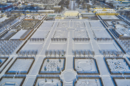 Luftbild der Herrenhäuser Gärten in Hannover