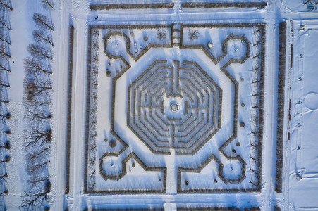 Luftbild der Herrenhäuser Gärten in Hannover