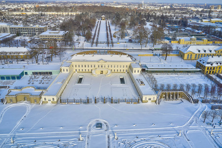Luftbild der Herrenhäuser Gärten in Hannover
