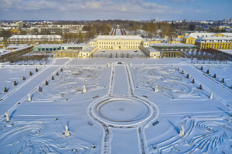 Luftbild der Herrenhäuser Gärten in Hannover