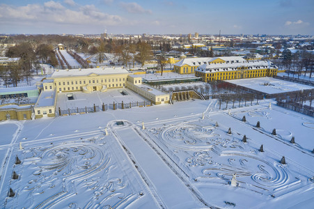 Luftbild der Herrenhäuser Gärten in Hannover