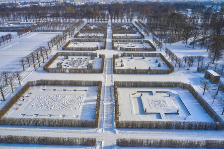 Luftbild der Herrenhäuser Gärten in Hannover