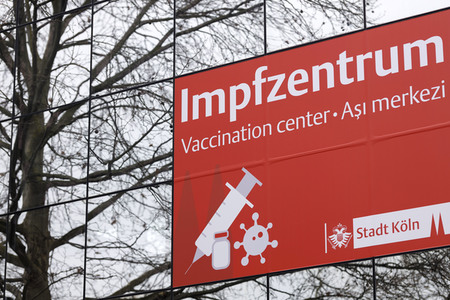 Eröffnung des Impfzentrums in der Koelnmesse in Köln