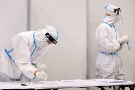 Eröffnung des Impfzentrums in der Koelnmesse in Köln