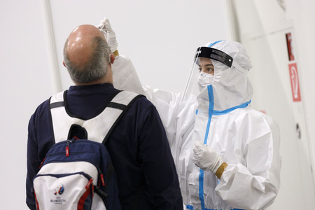 Eröffnung des Impfzentrums in der Koelnmesse in Köln