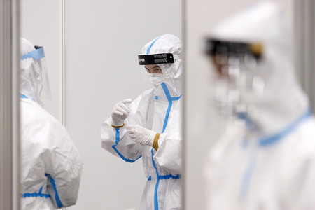 Eröffnung des Impfzentrums in der Koelnmesse in Köln