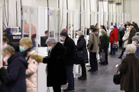 Eröffnung des Impfzentrums in der Koelnmesse in Köln